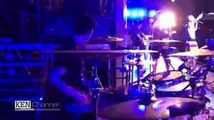 176K views · 118 shares | Zeal feat. แจ๊ส ชวนชื่น แบบไม่เคยซ้อมกันมาก่อน ด้นสดกันบนเวที ทั้งมันทั้งฮา ตัวเต็มยังมีอีกหลายฮา ดูได้จาก link นี้จ้า  https://youtu.be/dX3XHLxuTTc | Ken ZEAL | Facebook