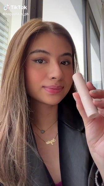 Happy Skin Lip Slip Color Adapting Lip Balm