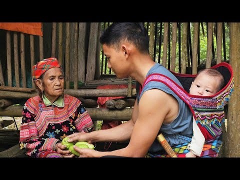 CEO Trieu Duong met a 97 year old woman living alone and sincerely offered her assistance