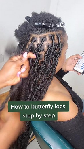 How to butterfly locs step by step? I go very slowly here for you to understand everything step. comment below if this helpful 👍🏽 #queenshairstyle #butterflylocs #butterfly #butterflylocsmontreal #butterflylocscanada #butterflyloks #colorfulhairstyles #summervibes