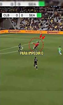 THE DEFENDER WHO BECAME AN EMERGENCY GOALKEEPER