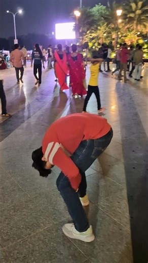 Public ke samne murga🐓🐓BANA #viralvideo #comedy #/##virl #ekmotahathighumechala