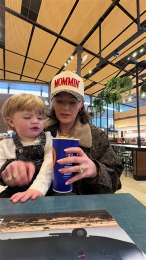 The Must-Have Snack at The Mall: Auntie Anne's Pretzels