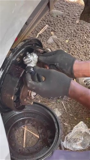 I am getting there with my back wheel cylinder replacing