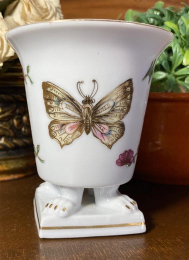 Herend Queen Victoria Toothpick Holder - Small Footed Porcelain Vase - VBO Pattern - Hand Painted Hungary - Minor Rim Chip - Etsy