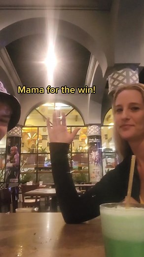 Arm Wrestling Showdown: Mama vs. Challenger