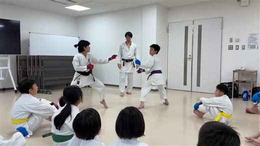本日はともぞー先生にお越し頂き、セミナーをして頂いております！素晴らしい内容、ありがとうございます😊