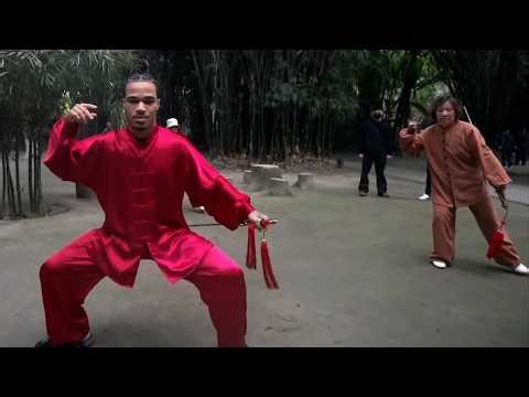 TRIP 2 CHINA DAY ONE 🇨🇳 WE IN CHENGDU 🐼