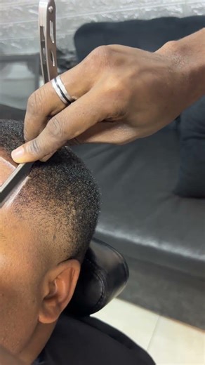 A clean razor line up. Wanna get yours?