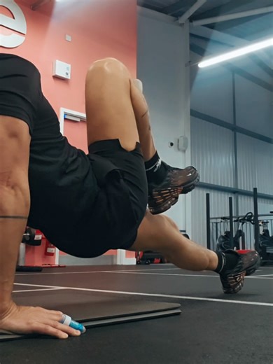 Reverse plank 🤟👍 #gym #gymtok #plank #reverseplank #workingout