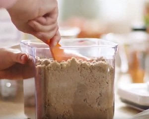 How To Measure and Pack Brown Sugar | C&H® Sugar