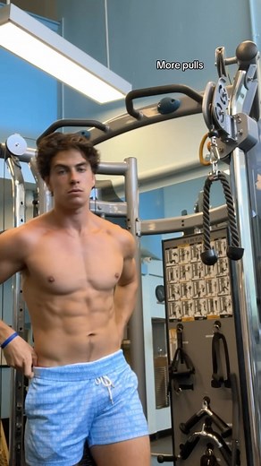 Matt Rhoades on Instagram: "Diet and workout in bio 💪 #bbldrizzy"