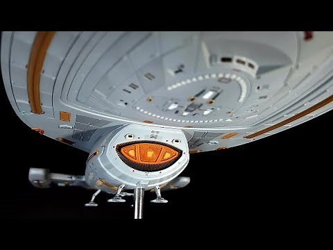 Painting a studio-accurate USS Voyager model kit