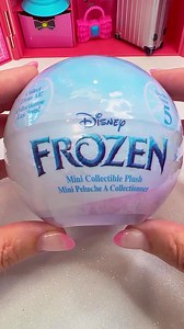 24K views · 721 reactions | Found this collectible Disney Frozen plush in Target. Isn’t she adorable? ❄️#frozen #disneyfrozen #elsa #frozenelsa #disneyelsa #disneyprincess #disneymovie #plush #toystagram #targetfinds | Vivizone | Facebook