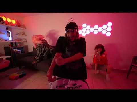 QUIERO UN HABIBI - Las Yeguas (Alondra, Rai y Alex) (OFFICIAL MUSIC VIDEO)