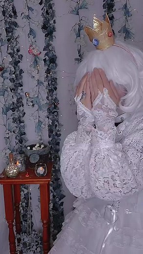 aye it's the anniversary of this video 💕 #boo #kingboo #cosplay #makeup #mario #videogamecosplay #king #boocosplay