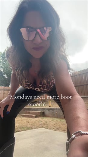 90s Country Line Dancing: Boot Scootin' Fun