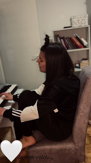 🎙️🤍🙈 #nevenavids #foryou #foru #viral #serbia🇷🇸