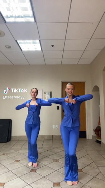 suits👯‍♀️🕴️🫶 #dance #danceacc #dancetok #danceshow #suits #dancecostume #dancers #outfit #outfittok #outfitinspo #outfitacc #inspo #inspoacc #duo #duotok