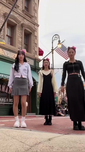 時差投稿を投下♡ #唱 #ado #ホラーナイト #ダンス #三姉妹 #似てない #推ししか勝たん #バズるまで投稿 #かわいい #人気 #バズれ #ユニバーサルスタジオジャパン