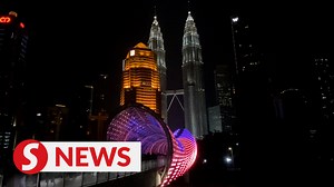 5.1K views · 60 reactions | Two of Kuala Lumpur’s iconic landmarks - KL Tower and Saloma Link Bridge - lit up on Sunday (Jan 30) to celebrate World Neglected Tropical Diseases (NTDs) Day. WATCH MORE: https://thestartv.com/c/news SUBSCRIBE: https://cutt.ly/TheStar LIKE: https://fb.com/TheStarOnline | The Star | Facebook