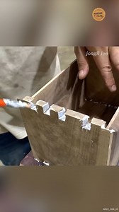 I Used ONLY Hand Tools for This Box #dovetails #joinery #handtools #simplewoodworking #asmrvideo | Mokong TV