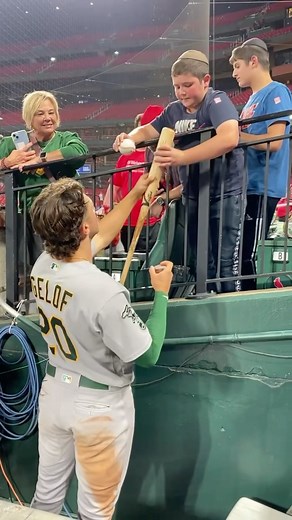 For the kids 💚 | Athletics