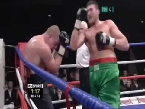 Tyson Fury punching himself
