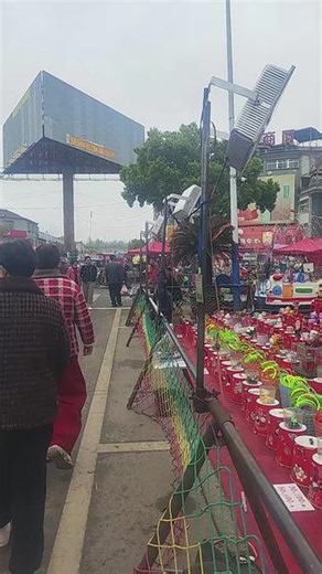 都来赶会了，好热闹
