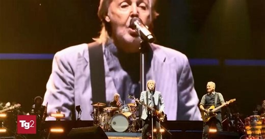 Bruce Springsteen e Paul McCartney sul palco insieme: duetto leggendario a Liverpool