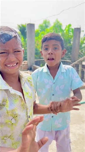 ভাই যেভাবে রাজুকে গোসল করালো 🤣 #shorts #funny #viralvideo #comedy