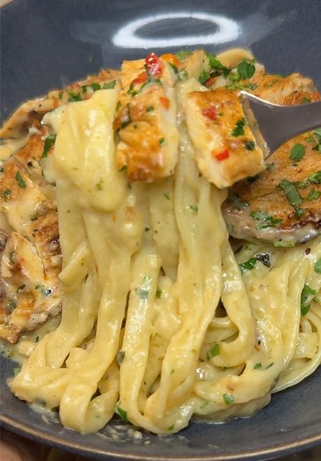 Creamy Cheesy Chicken Pasta Recipe for Quick Meals