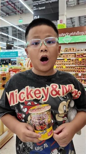 Cup instant noodles vs. packet instant noodles #funny #funnyvideo #bobashorts #comedyshorts