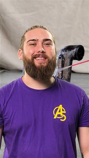 THIS ANTIQUE IRON CAME BACK TO LIFE… CAN YOU GUESS THE YEAR? 😳🔥