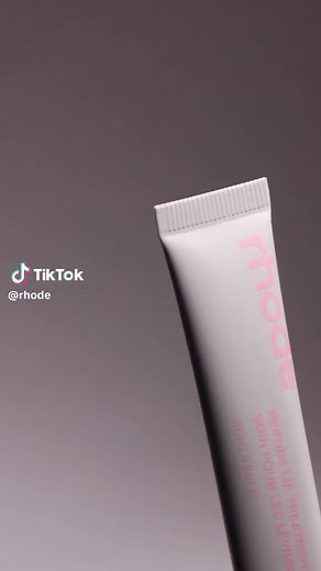 Rhode Vanilla Peptide Lip Treatment | RhodeSkin.com