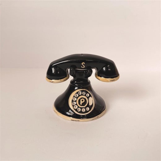 Vintage Black Rotary Telephone Salt & Pepper Shakers | Kitschy Retro Kitchen Decor - Etsy UK