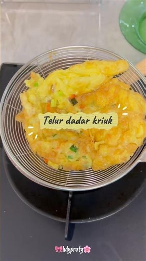 Telur dadar krispy/kriuk pake nasi hangat enak poll #telurgoreng #masaksimpel #dapurminimalis #fyp