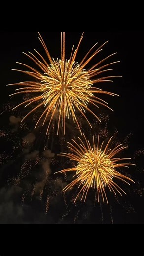 青森りんごほっぺた🍎 on Instagram: "2025.8.30 第97回全国花火競技大会🎇 #花火 #花火大会 #大曲 #大曲花火 #大曲花火大会 #全国花火競技大会 #全国花火競技大会2025#花火綺麗だった"