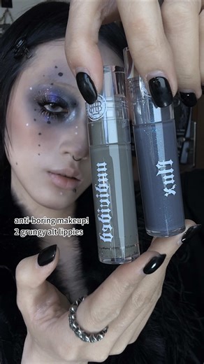 anti-boring makeup! ☯️ 2 grungy alt lippies from @bellabeautebar title inspo @Lindy 💋🖤 #lipgloss #makeup #altmakeup #cooltones #gothmakeup