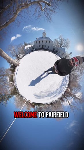 Welcome to Fairfield, Connecticut. Founded in 1639, this town is packed with New England history—and it really hits you when you’re standing in the Old Town Green area. This is where you’ll find the Old Town Hall/Old City Hall, the Historic Town Green marker, and nearby spots like Sun Tavern and the Victoria Cottage. Then I made a quick stop at Atelier BE Chocolat for some of the best chocolate I’ve had (and an awesome hot chocolate). After that, we head over to Jennings Beach for that winter sh