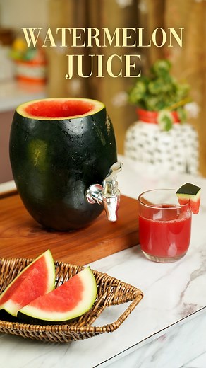 642K views · 4.4K reactions | Watermelon juice  Welcome to my new Series Tanda Tanda Cool Cool流流 . Ingredients:- Watermelon Black salt Method :- Wipe the watermelon Then cut it as shown in video Then blend it with hand blender Take out the juice in a bowl & season it with some salt Then make a hole using knife and join the tap Transfer the juice in watermelon container And it’s readyyyyy  | Ssuvarhna Vijay Bagull | Facebook