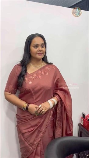 പരസ്പരം സീരിയലിലെ പത്മാവതി അമ്മയെ കണ്ടപ്പോൾ ആരാധകർ ഓടി കൂടിയത് കണ്ടോ🥰#shortsfeed #shortsviral
