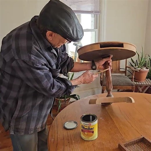 Tiny nightstand first coat of shellac procedure