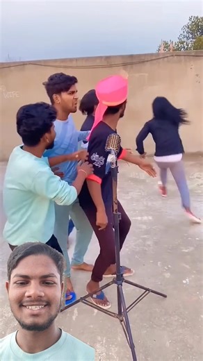 Ladkiyo ke gana gane ka tarika #comedy #shorts #trending #viral #funny