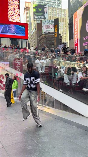 Monde Jour: Ma Nouvelle Danse Préférée