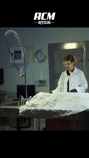 Smiling Woman 5 | Horror Short Film 👉link to full video in bio👈 stars Anna Dahl & Michelle Twarowska an Alex Magaña film #acmofficial #smilingwoman #horrorfan #horrormovies #horrorjunkie #horrormovielover #horrorfilm #scaryvideos #creepy #filmmaker | Alex Magaña