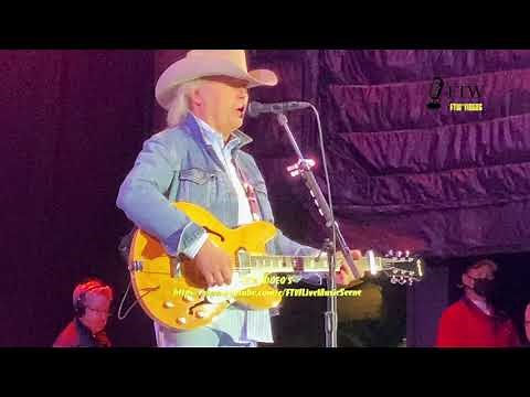 Dwight Yoakam / Keep on the sunny side / Humphreys - SD, CA / 11/7/21
