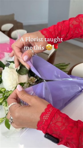 Keep roses fresh, last longer with this hack!#Roses #DIY #flowers #hacks #tipsandtricks