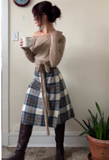 #onthisday in 2023!!! too busy to get dressed cute this week!! Idc i love this outfit!!