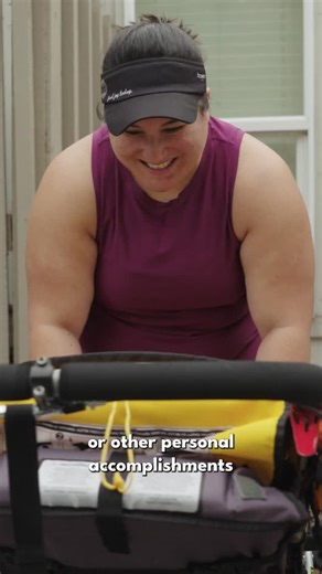 Runner's World on Instagram: "Running helped Vanessa Wallace see positive changes—not just toward her weight loss goals, but in nearly every part of her daily life. Explore exercise plans, nutrition tips, expert guidance, real success stories, and more tools to help you make positive changes this year in our new Running for Weight Loss program. Join today at the link in our bio.🔗"